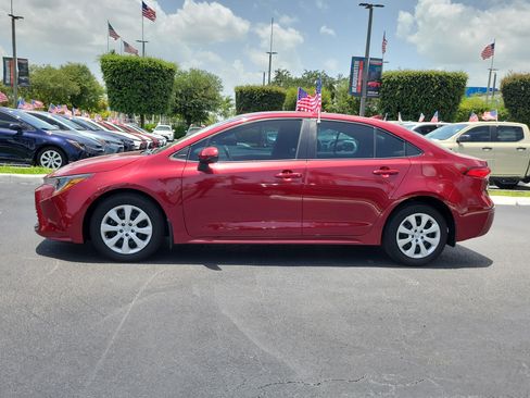 Used 2024 Toyota Corolla LE FWD image 7