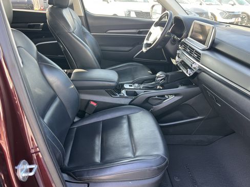 Certified 2022 Kia Telluride LX image 13