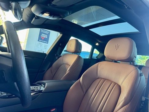 Certified 2022 Maserati Levante Modena image 15