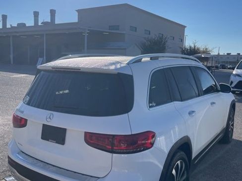 Used 2021 Mercedes-Benz GLB 250 image 5