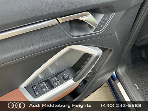 Used 2025 Audi Q3 2.0T Premium w/ Convenience Plus Package AWD/4WD image 15