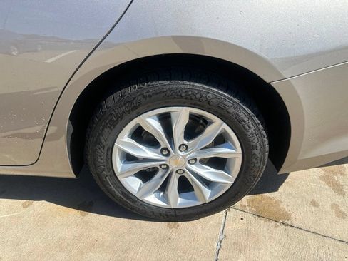 Used 2024 Chevrolet Malibu LT FWD image 8