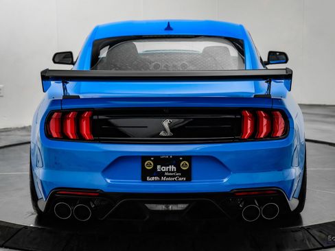 Used 2022 Ford Mustang Shelby GT500 w/ Carbon Fiber Track Pack RWD image 16