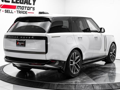 Used 2024 Land Rover Range Rover SE AWD/4WD image 12