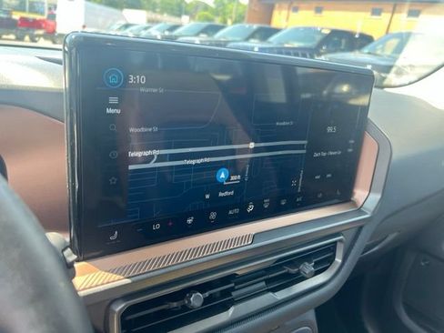 Certified 2025 Ford Bronco Sport Outer Banks w/ Outer Banks Tech Package+ AWD/4WD image 16
