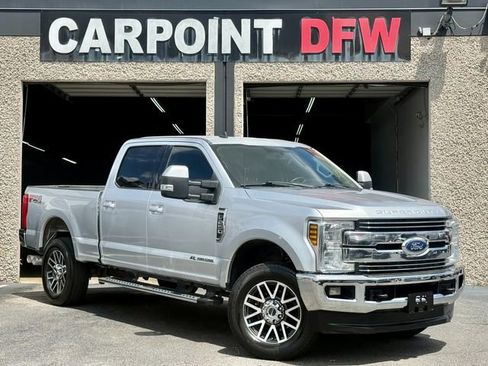 Used 2019 Ford F250 Lariat w/ Lariat Value Package image 2