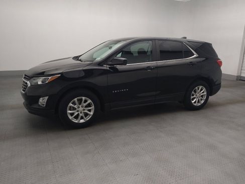 Used 2021 Chevrolet Equinox LT w/ Driver Convenience Package FWD image 2