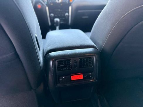 Used 2016 Nissan Pathfinder S AWD/4WD image 12