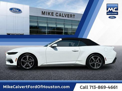 Used 2025 Ford Mustang Premium RWD image 2
