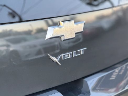 Used 2015 Chevrolet Volt Premium w/ Premium Trim Package FWD image 11