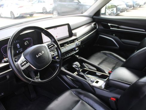 Certified 2023 Kia Telluride S w/ S Sunroof Package FWD image 22