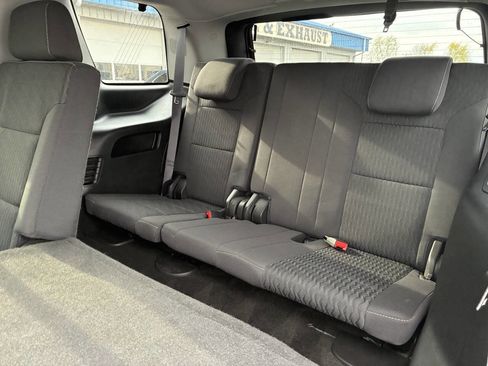 Used 2017 GMC Yukon SLE w/ SLE Value Package AWD/4WD image 39
