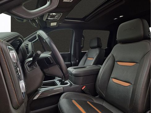 Used 2021 GMC Sierra 1500 AT4 w/ AT4 Preferred Package AWD/4WD image 12