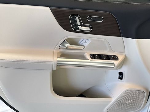 New 2026 Mercedes-Benz GLA 250 4MATIC image 16