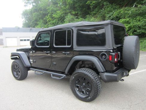 Used 2018 Jeep Wrangler Unlimited Sport AWD/4WD image 26