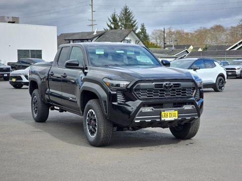 New 2026 Toyota Tacoma TRD Off-Road AWD/4WD image 2