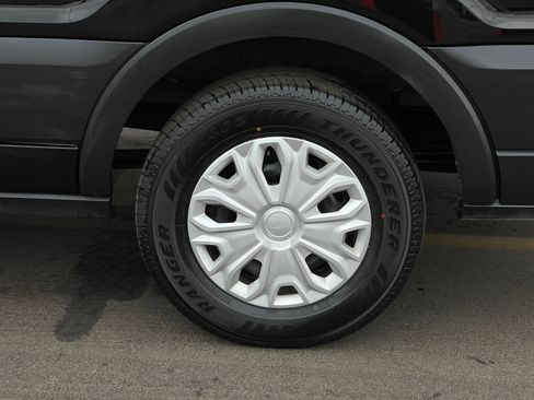 Used 2022 Ford Transit 350 XLT image 32