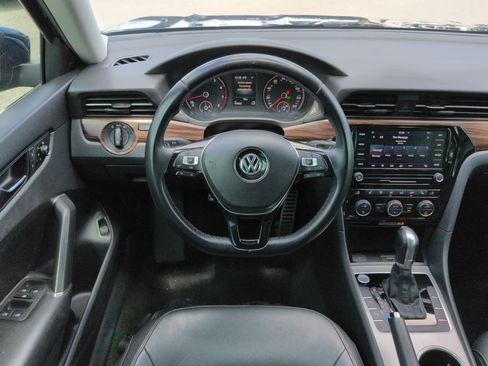 Used 2020 Volkswagen Passat 2.0T SEL FWD image 16