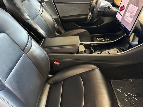 Used 2018 Tesla Model 3 Long Range RWD image 29