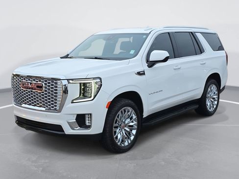 Used 2021 GMC Yukon SLE image 1