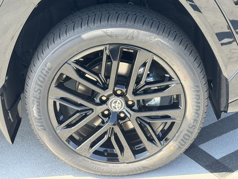 New 2026 Toyota RAV4 XSE AWD/4WD image 15