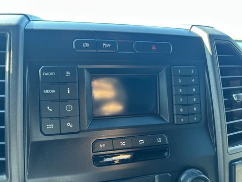 Used 2020 Ford F350 XL w/ Power Equipment Group image 28