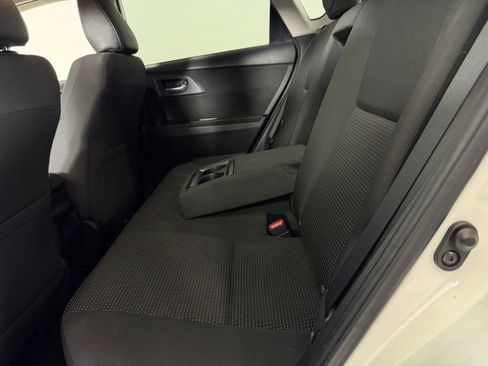 Used 2018 Toyota Corolla iM w/ Carpet Mat Package (TMS) FWD image 24