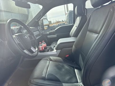 Used 2017 Ford F250 Lariat w/ Chrome Package image 12