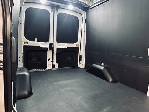 New 2026 Ford Transit 250 148 Medium Roof w/ Load Area Protection Package image 18