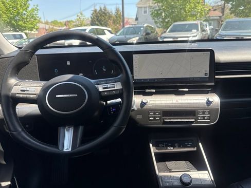 Used 2024 Hyundai Kona Limited FWD image 25