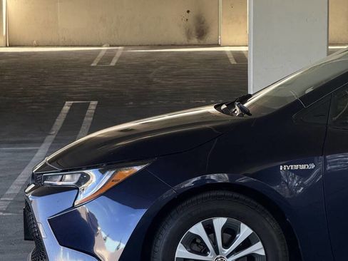 Used 2020 Toyota Corolla LE image 14
