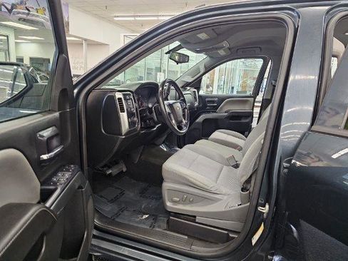 Used 2018 Chevrolet Silverado 1500 LT w/ All Star Edition image 28