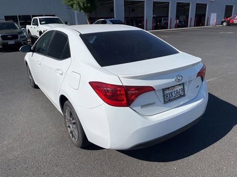 Used 2017 Toyota Corolla SE FWD image 7