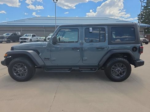 Used 2024 Jeep Wrangler Unlimited Sport AWD/4WD image 7