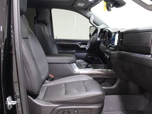 Used 2024 Chevrolet Silverado 2500 LTZ w/ LTZ Convenience Package AWD/4WD image 27
