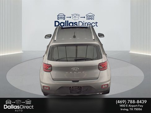Used 2023 Hyundai Venue SEL image 7