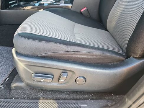 Used 2022 Toyota 4Runner SR5 RWD image 12