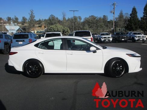 Certified 2025 Toyota Camry LE image 3