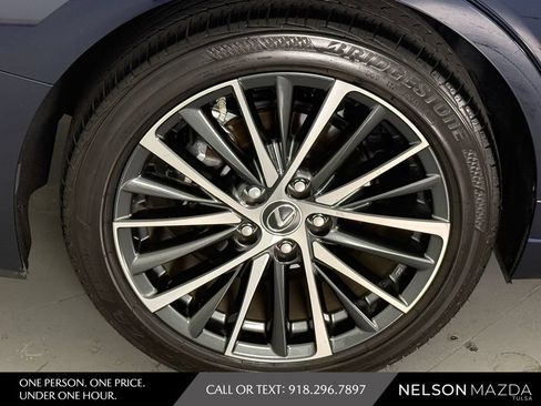 Used 2024 Lexus ES 350 w/ Premium Package FWD image 14