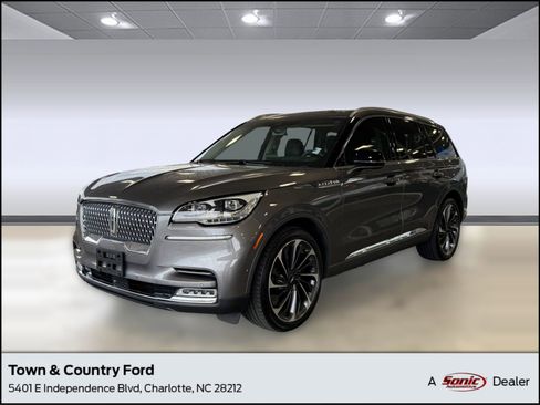 Used 2023 Lincoln Aviator Reserve w/ Equipment Group 201A RWD image 1