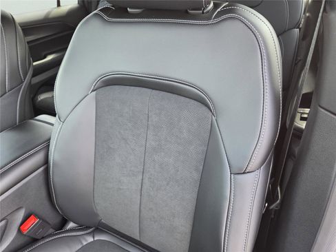 New 2025 Jeep Grand Cherokee L Altitude image 20