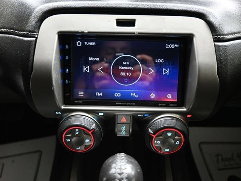 Used 2015 Chevrolet Camaro LT w/ 1LT Preferred Package RWD image 18