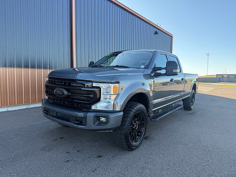 Used 2022 Ford F350 XLT w/ Black Appearance Package AWD/4WD image 2