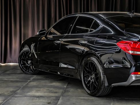 Used 2019 Genesis G70 2.0T Advanced w/ Dynamic Package AWD/4WD image 13