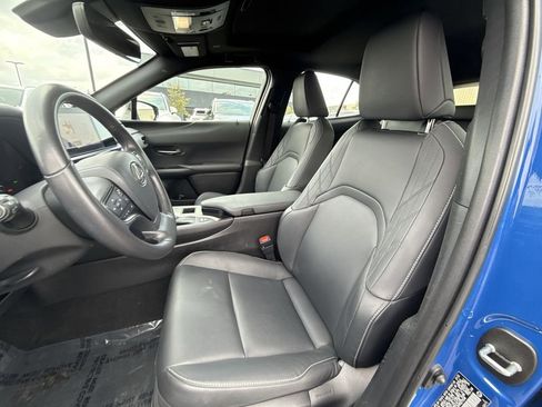Used 2024 Lexus UX 250h AWD image 11