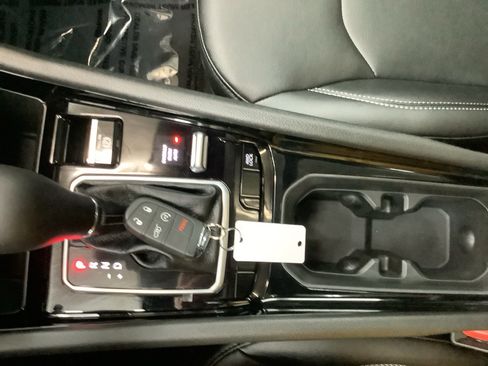 New 2026 Jeep Compass Limited w/ Sun, Sound & Navigation Group AWD/4WD image 20