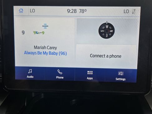 Used 2020 Ford Explorer XLT image 12