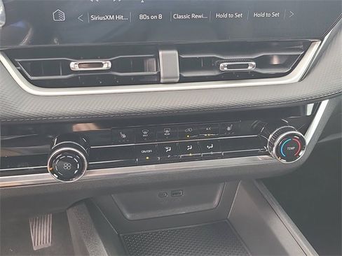 New 2026 Chevrolet Equinox LT image 30