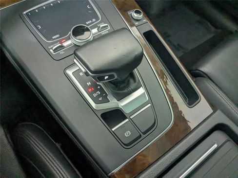Used 2020 Audi Q5 2.0T Premium Plus w/ Premium Plus Package image 22