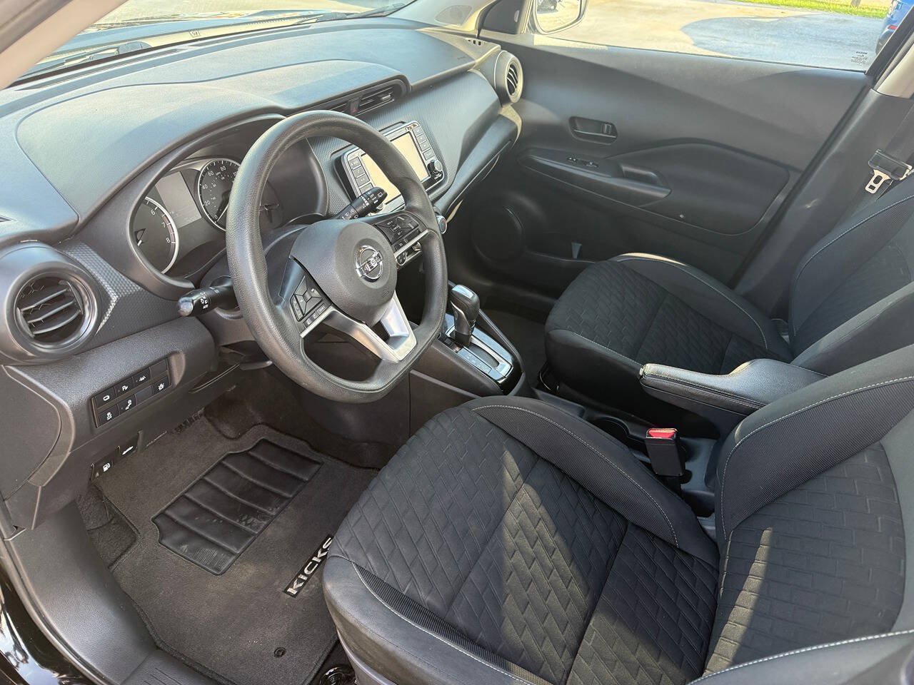 Used 2021 Nissan Kicks S FWD image 12